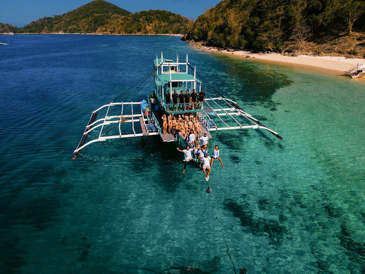 CORON TO EL NIDO EXPEDITION 4D3N - Image 3